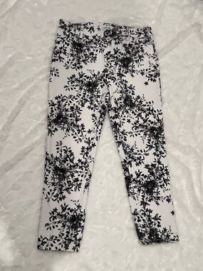 Calvin Klein White & Black Floral Jeans Size 12